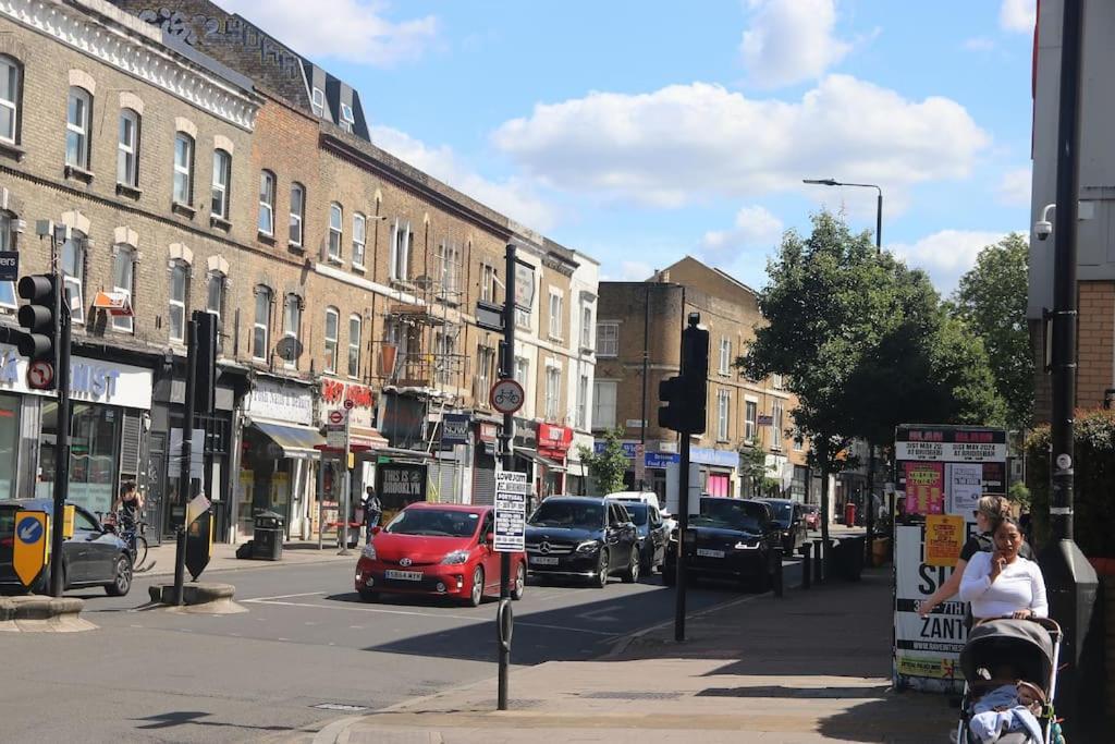 Qties Luxury Home Londen Buitenkant foto