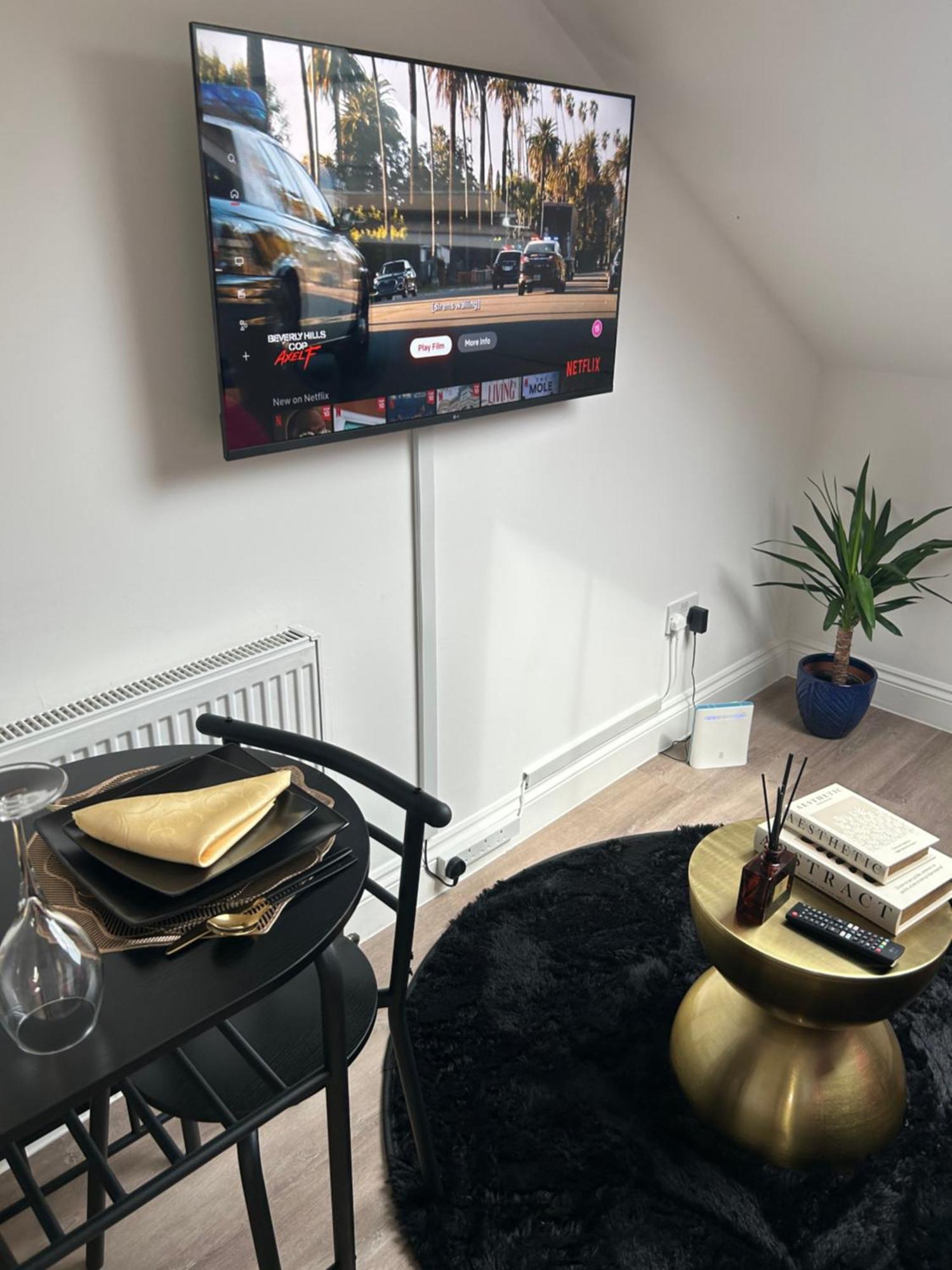 Qties Luxury Home Londen Buitenkant foto